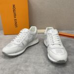 LV Sneakers Shoes ( حذاء “لوي سنيكرز) - Image 2
