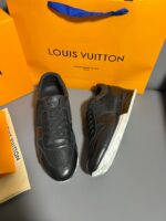 LV Sneakers Shoes ( حذاء “لوي سنيكرز) - Image 9