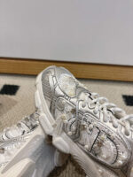 D Chrono Sneakers ( دي حذاء كرونو سنيكرز ) - Image 3