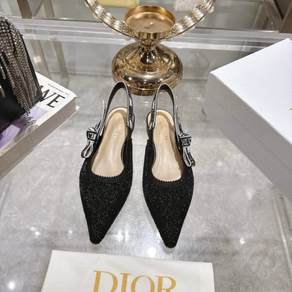 D Slingback Pump (حذاء دي سلاينج باك)