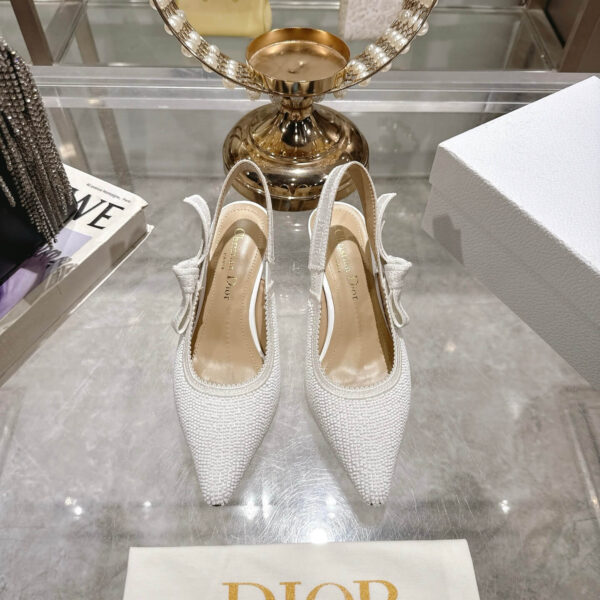 D Slingback Pump (حذاء دي سلاينج باك)