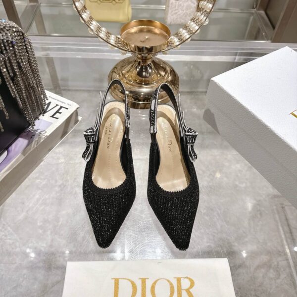 D Slingback Pump (حذاء دي سلاينج باك)