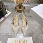 D Slingback Pump (حذاء دي سلاينج باك)
