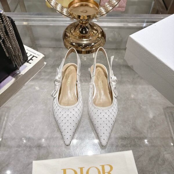 D Slingback Pump (حذاء دي سلاينج باك)