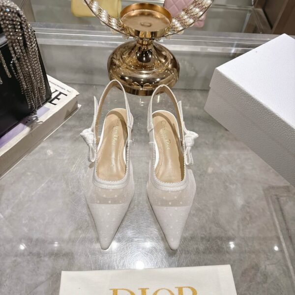 D Slingback Pump (حذاء دي سلاينج باك)