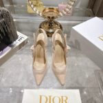 D Slingback Pump (حذاء دي سلاينج باك)