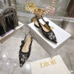 D Slingback Pump (حذاء دي سلاينج باك)
