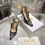 D Slingback Pump (حذاء دي سلاينج باك)