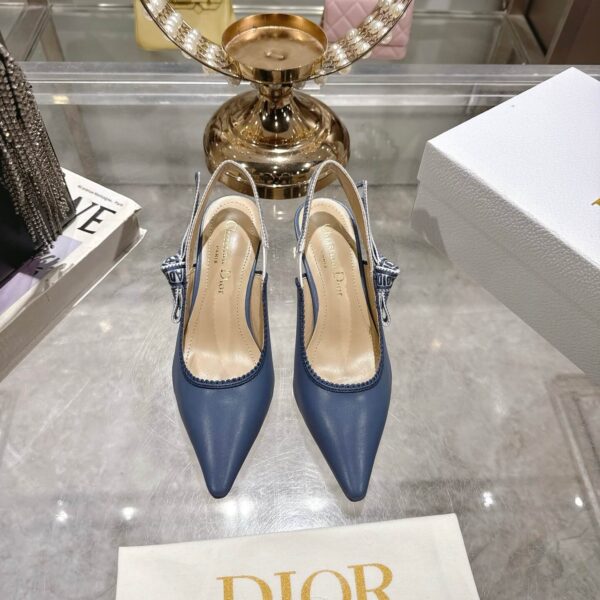 D Slingback Pump (حذاء دي سلاينج باك)