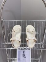 D-Wave Sandal ( دي-ويف صندل) - Image 2