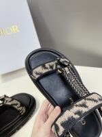 D-Wave Sandal ( دي-ويف صندل) - Image 6
