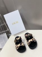 D DiorAct Sandal ( دي ديوراكت صندل))