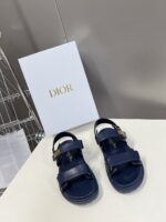 D-Wave Sandal ( دي-ويف صندل)