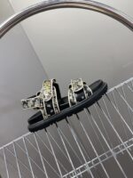 D-Wave Sandal ( دي-ويف صندل) - Image 2