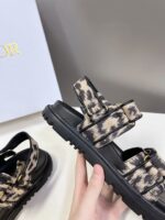 D-Wave Sandal ( دي-ويف صندل) - Image 5