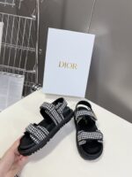 D-Wave Sandal ( دي-ويف صندل) - Image 3
