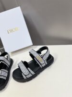 D-Wave Sandal ( دي-ويف صندل) - Image 2