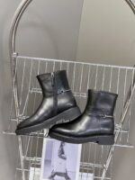 G Ankle boot (بوت كاحل بتصميم G) - Image 3