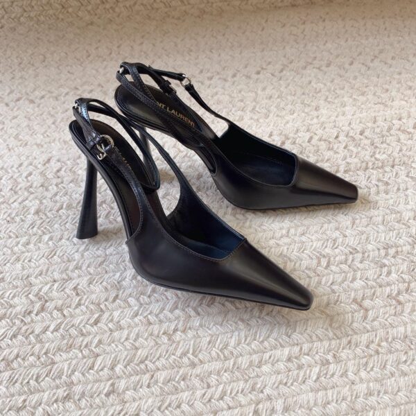 Toe High-Heeled Sandals ( بكعب عالٍ بمقدمة مفتوحة صندل)