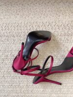 Toe-Thong Satin Sandals ( سان لوران ساتان صندل) - Image 3