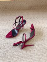 Toe-Thong Satin Sandals ( سان لوران ساتان صندل) - Image 6