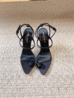 Toe-Thong Satin Sandals ( سان لوران ساتان صندل) - Image 6