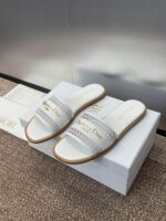 D-Lane Sandals (دي حذاء  لين صندل )
