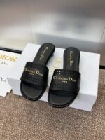D Slip-on Sandals ( دي سليب أون صنادل) - Image 2