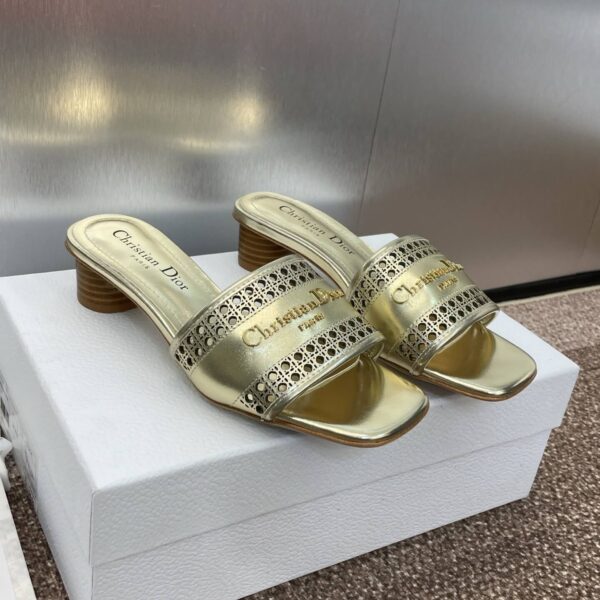 D-Lane Mules (دي حذاء  لين ميول )