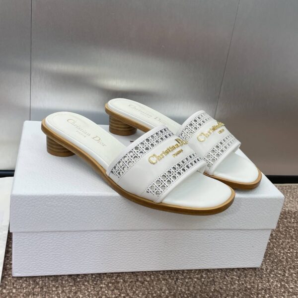 D-Lane Mules (دي حذاء  لين ميول )