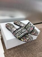 D Slip-on Sandals ( دي سليب أون صنادل)