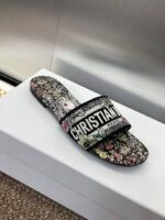 D Slip-on Sandals ( دي سليب أون صنادل) - Image 7