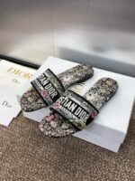 D Slip-on Sandals ( دي سليب أون صنادل) - Image 8