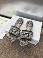 D Slip-on Sandals ( دي سليب أون صنادل) - Image 9