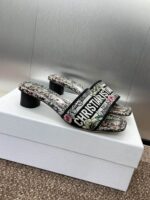 D Slip-on Sandals ( دي سليب أون صنادل) - Image 4