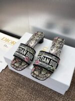 D Slip-on Sandals ( دي سليب أون صنادل) - Image 9