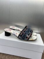 D Slip-on Sandals ( دي سليب أون صنادل) - Image 4