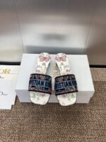 D Slip-on Sandals ( دي سليب أون صنادل) - Image 5