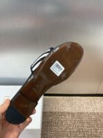 D Slip-on Sandals ( دي سليب أون صنادل) - Image 2