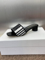 D Slip-on Sandals ( دي سليب أون صنادل) - Image 4
