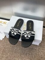 D Slip-on Sandals ( دي سليب أون صنادل) - Image 7