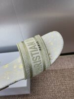 D Slip-on Sandals ( دي سليب أون صنادل) - Image 5