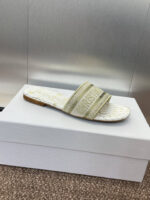 D Slip-on Sandals ( دي سليب أون صنادل) - Image 7