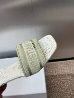 D Slip-on Sandals ( دي سليب أون صنادل) - Image 2