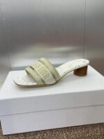 D Slip-on Sandals ( دي سليب أون صنادل) - Image 5