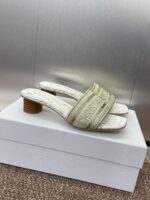 D Slip-on Sandals ( دي سليب أون صنادل) - Image 7