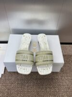 D Slip-on Sandals ( دي سليب أون صنادل) - Image 9