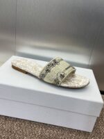 D Slip-on Sandals ( دي سليب أون صنادل) - Image 8