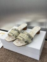 D Slip-on Sandals ( دي سليب أون صنادل) - Image 9