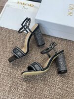 D High-Heeled Crystal Sandals ( دي بكعب عالٍ كريستال صندل) - Image 5